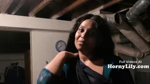 Indian homemaker indulges in erotic Hindi-themed solo play with POV captions